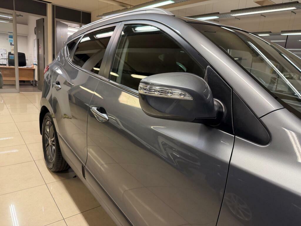 Hyundai Ix35 2.0 Crdi Premium 134 Bhp White #13