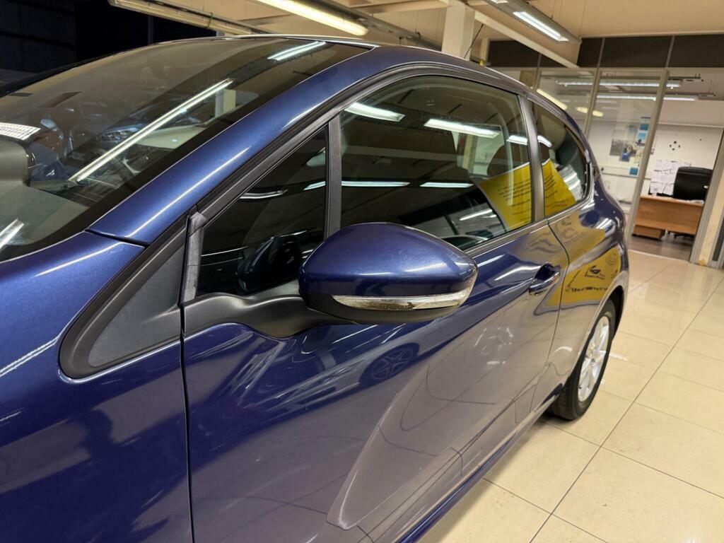 Peugeot 208 208 Active Blue #14