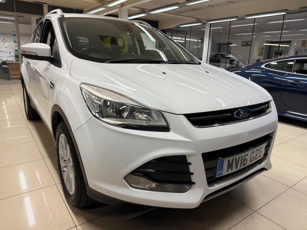 Ford Kuga 2.0 Tdci Titanium 2Wd Euro 6 S S White