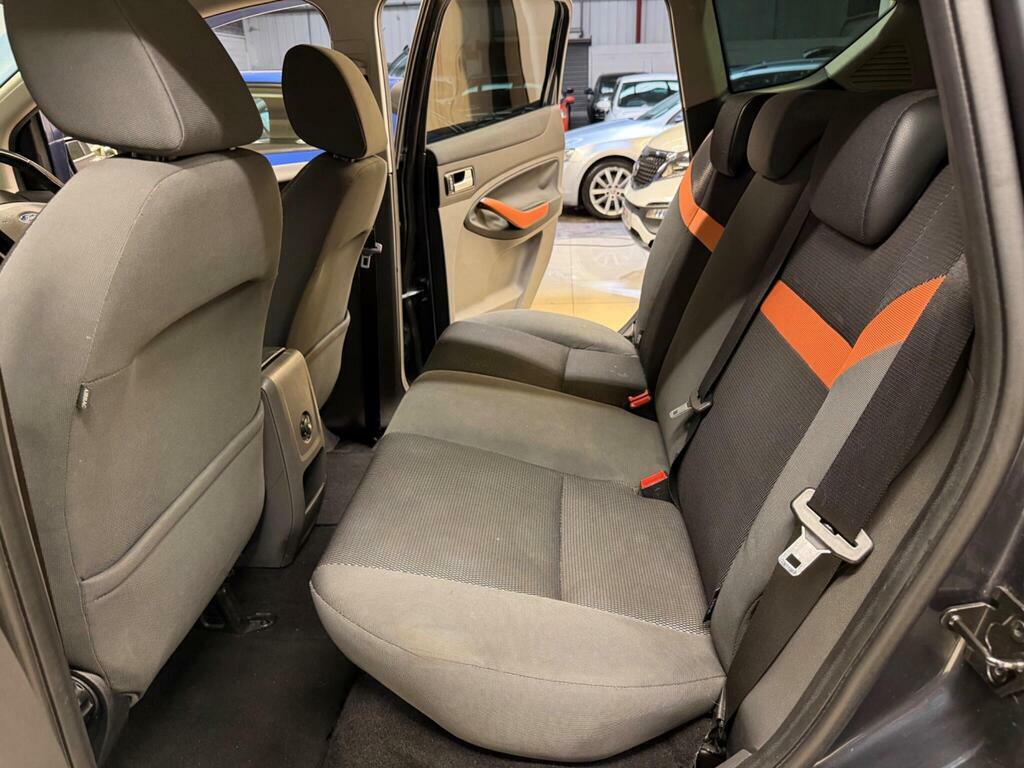 Ford Kuga 2.0Tdci 4X4 Zetec Station Silver #20