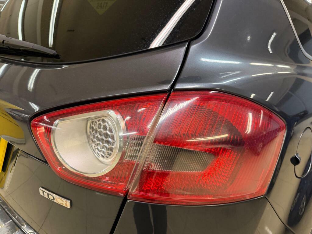 Ford Kuga 2.0Tdci 4X4 Zetec Station Silver #12