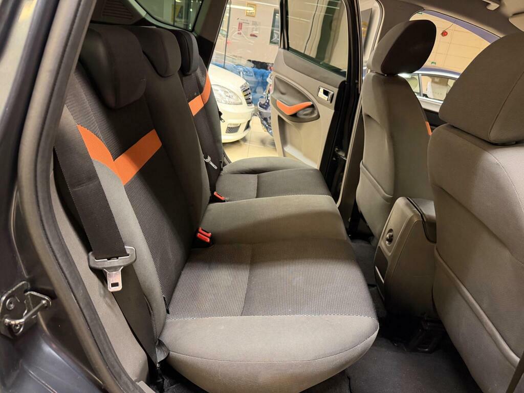 Ford Kuga 2.0Tdci 4X4 Zetec Station Silver #18