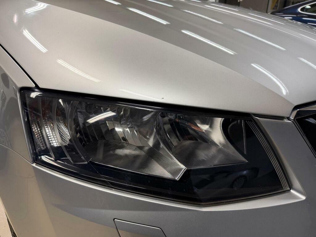 Skoda Octavia 1.6 Tdi Se Grey #7