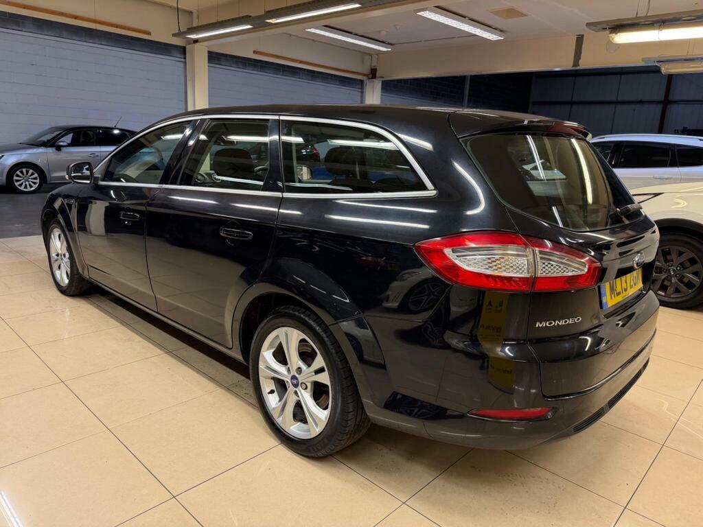 Ford Mondeo 2.0 Tdci Titanium Powershift Euro 5 Black #4