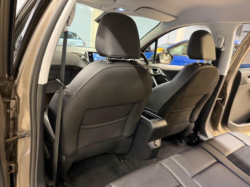 Peugeot 2008 2015 65 Pure White #20
