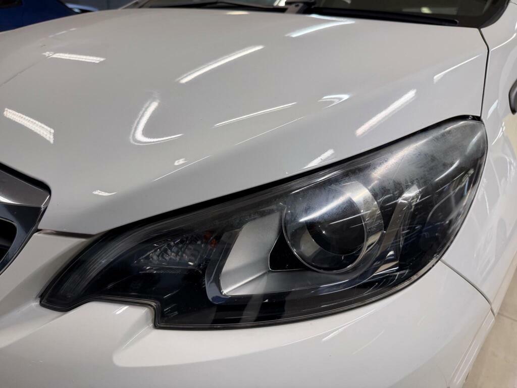 Peugeot 108 1.0 Active Top 68 Bhp White #9