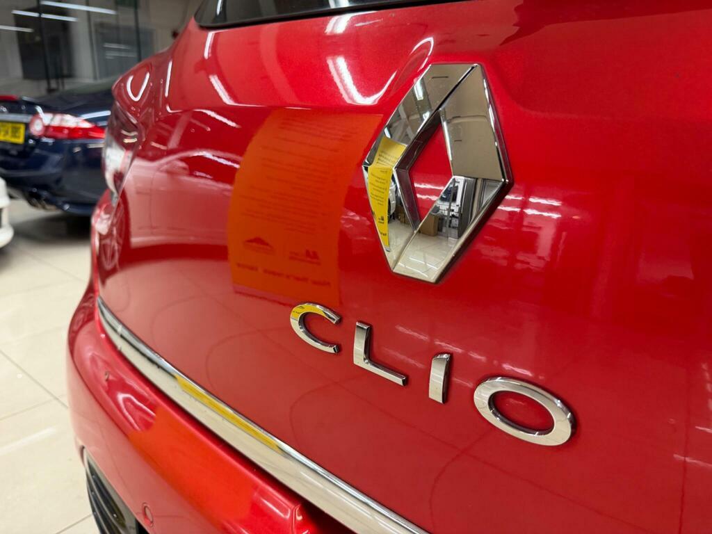 Renault Clio Renault Clio 0.9 Tce 90 Iconic Red #7