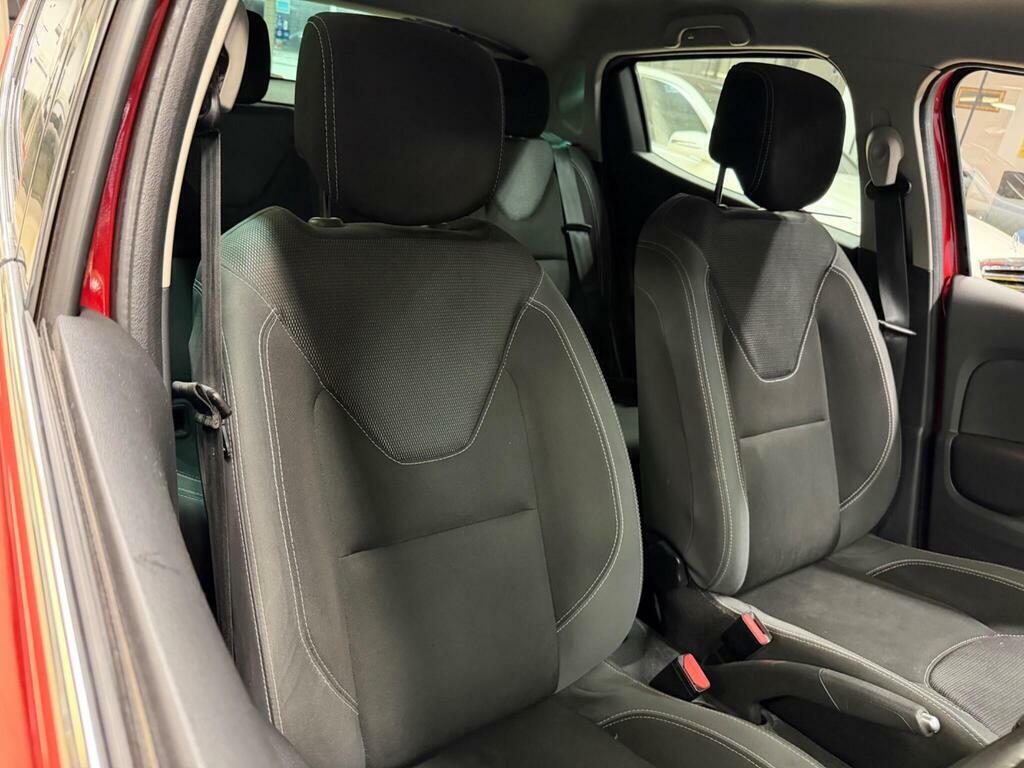 Renault Clio Renault Clio 0.9 Tce 90 Iconic Red #8