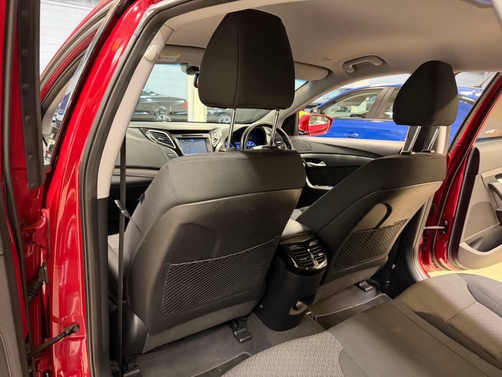 Hyundai I40 1.7 Premium Blue Drive Black #22