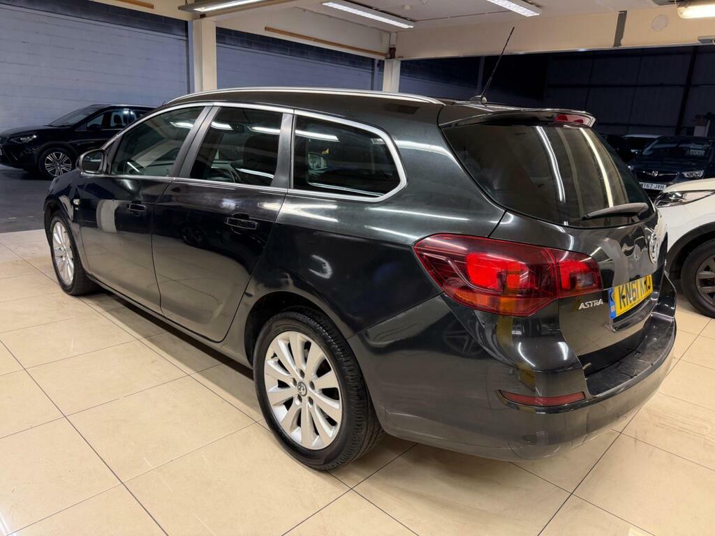 Vauxhall Astra 1.7 Cdti Ecoflex Se Sports Tourer Euro 5 Black #4