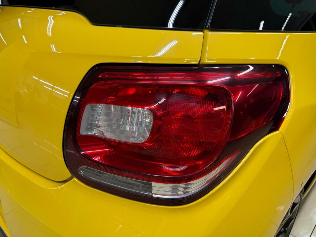 Citroen DS3 E-hdi Airdream Ultra Prestige White #10