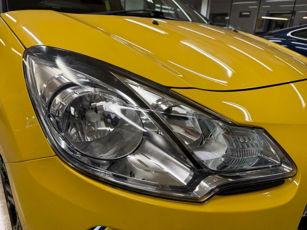 Citroen DS3 E-hdi Airdream Ultra Prestige White #7