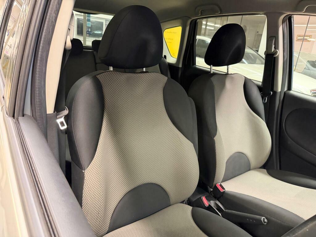 Nissan Note 1.4 N-tec Red #13