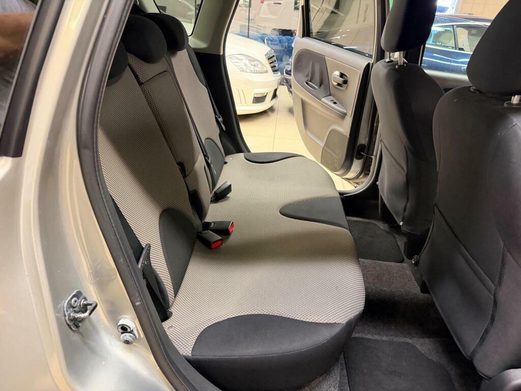 Nissan Note 1.4 N-tec Red #16