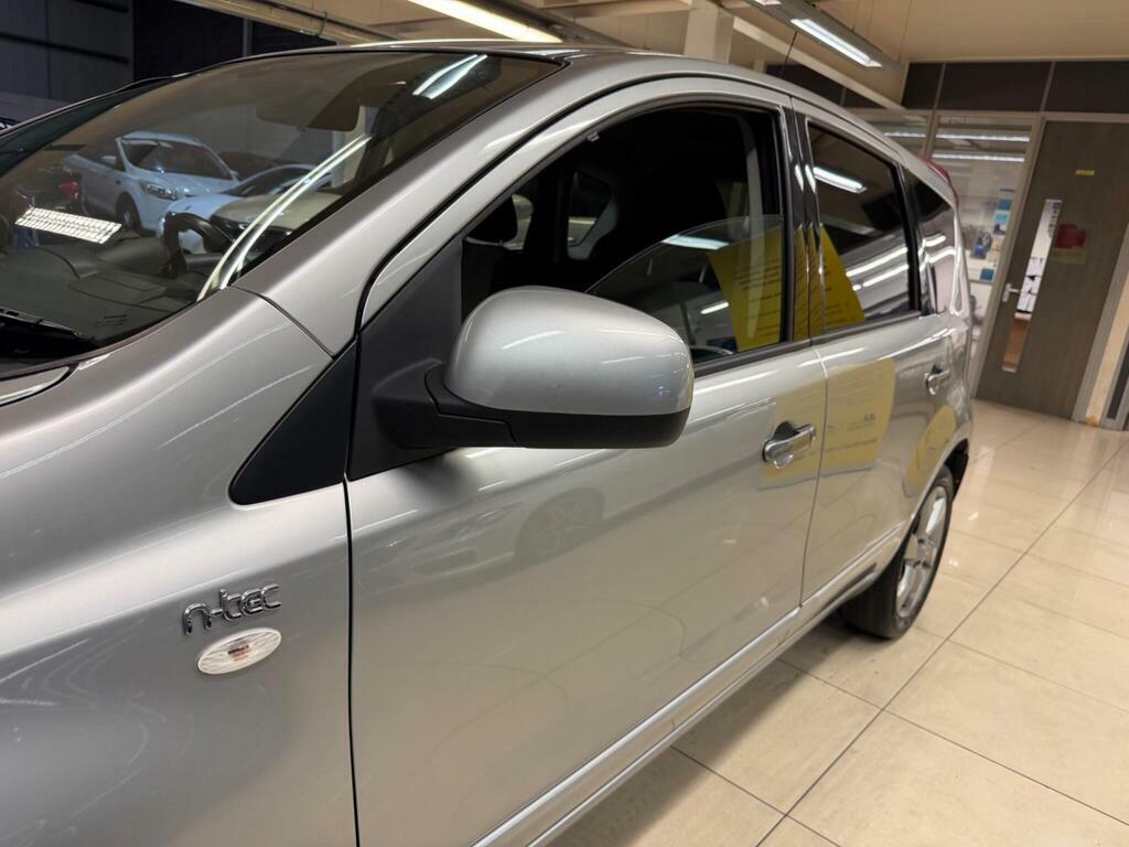 Nissan Note 1.4 N-tec Red #12