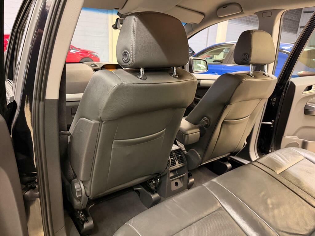 Vauxhall Zafira Life Silver #14