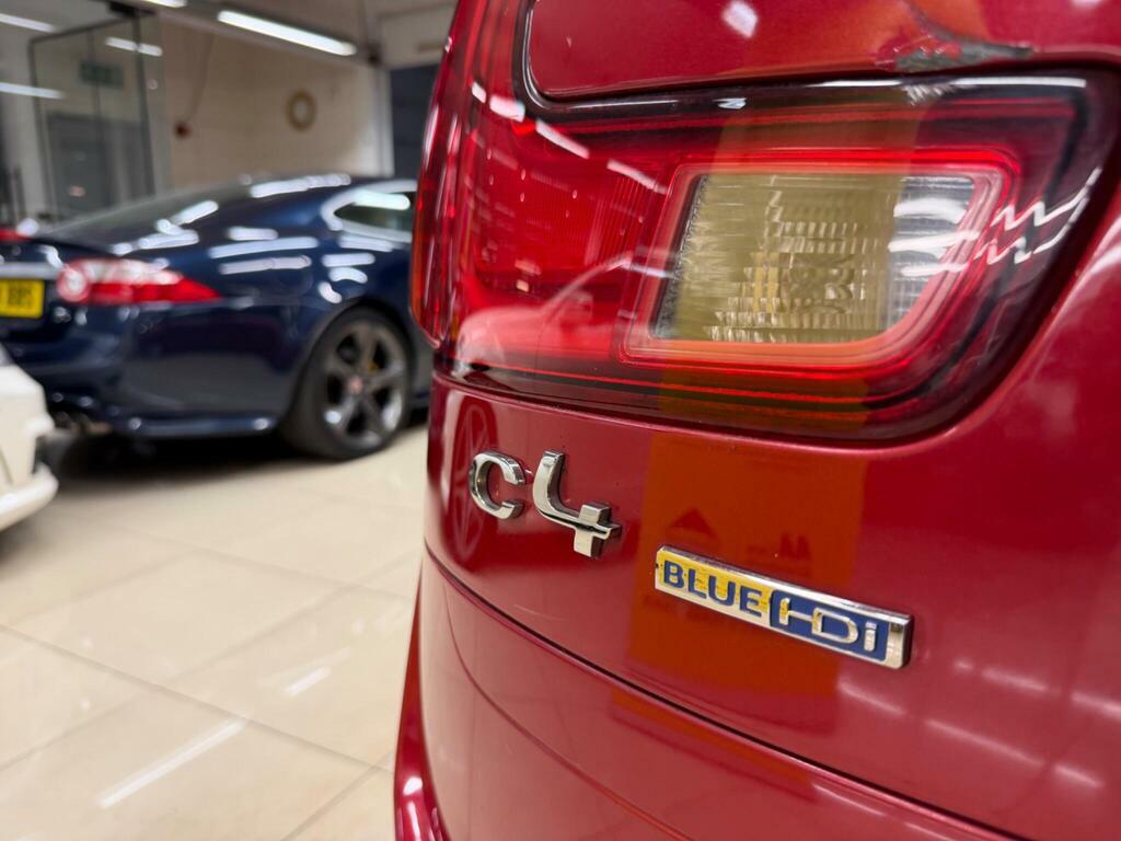 Citroen Grand C4 Picasso Selection Red #9