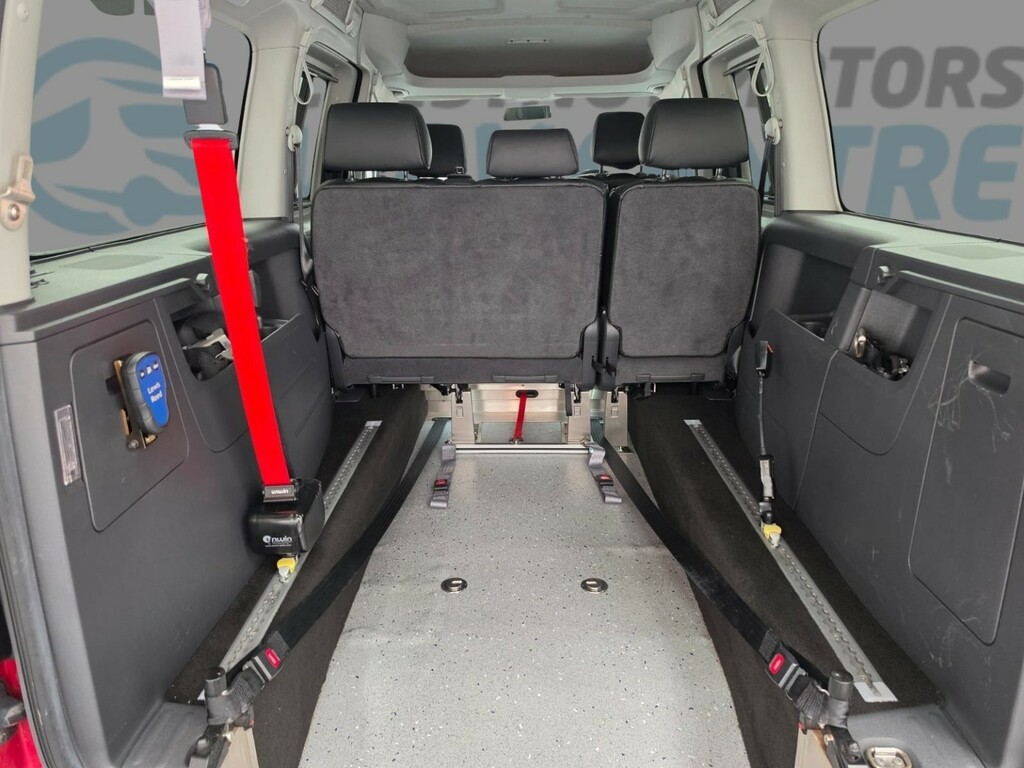 Volkswagen Caddy Maxi Life 2L Null Red #8