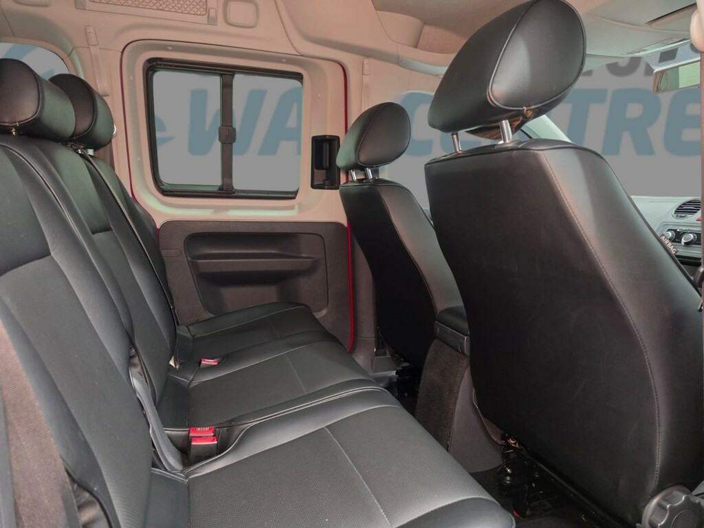 Volkswagen Caddy Maxi Life 2L Null Red #22