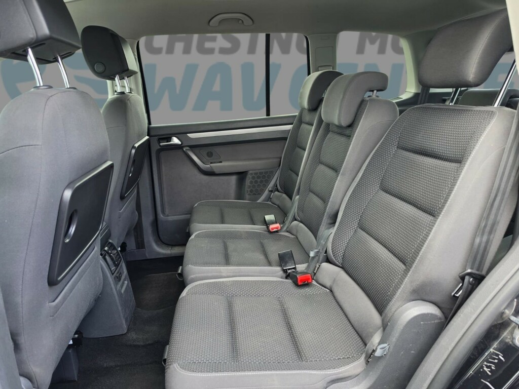 Volkswagen Touran Mpv  #15
