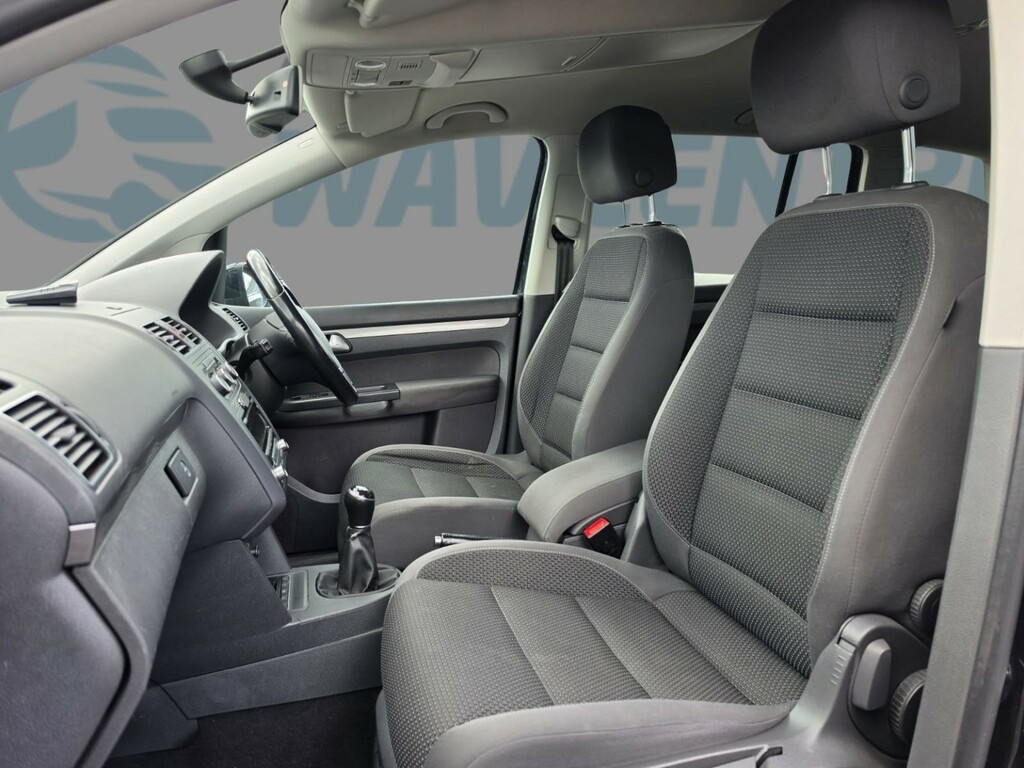 Volkswagen Touran Mpv  #12