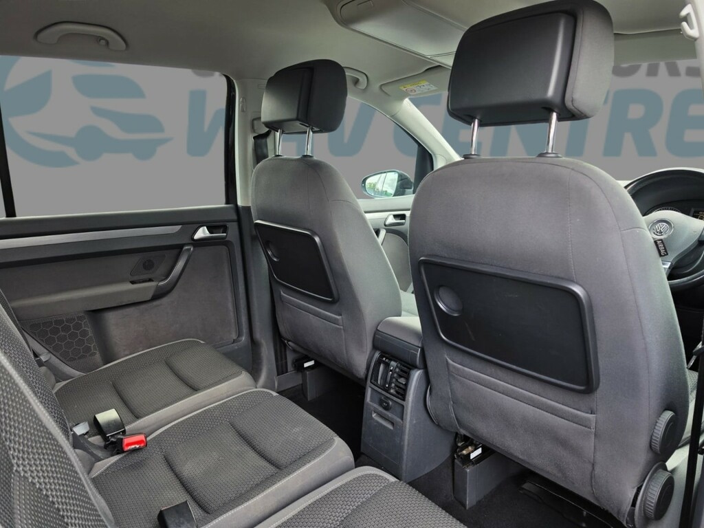 Volkswagen Touran Mpv  #18