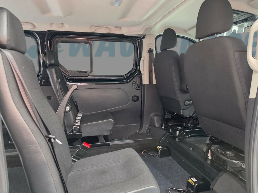 Renault Trafic Wav Wheelchair Access Vehicle 5 Seats 2.0 Die Black #6