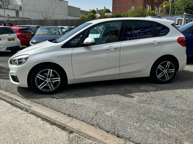 BMW 2 Series Active Tourer 2017 1.5 216D Sport Mpv Euro 6 White #4