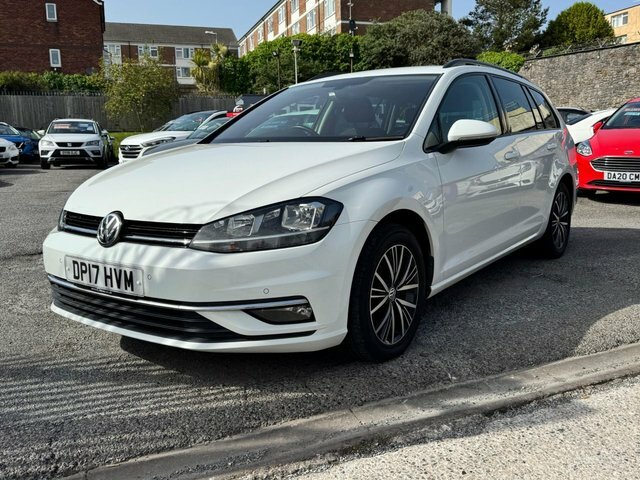 Volkswagen Golf 2017 1.4 Tsi Bluemotion Tech Se Nav Estate Pet White