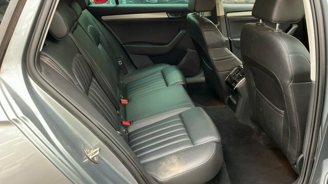 Skoda Superb Hatchback Grey #10