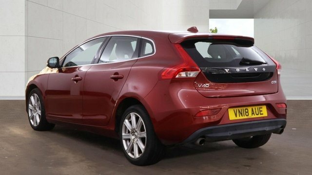 Volvo V40 2018 2.0 D3 Inscription Hatchback Red #4
