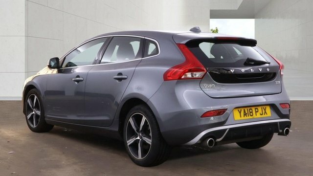Volvo V40 2018 2.0 T2 Gpf R-design Hatchback Manu Grey #4