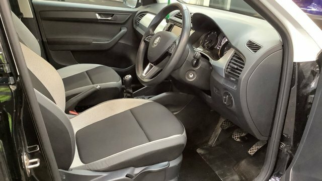 Skoda Fabia 2016 1.2 Tsi Colour Edition Hatchback M Black #6