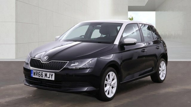 Skoda Fabia 2016 1.2 Tsi Colour Edition Hatchback M Black #2