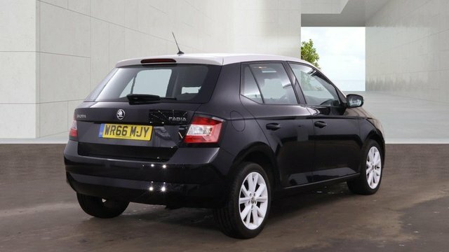 Skoda Fabia 2016 1.2 Tsi Colour Edition Hatchback M Black #3