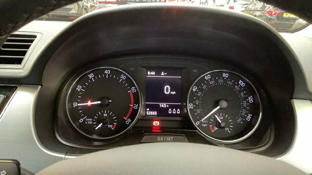Skoda Fabia 2016 1.2 Tsi Colour Edition Hatchback M Black #5