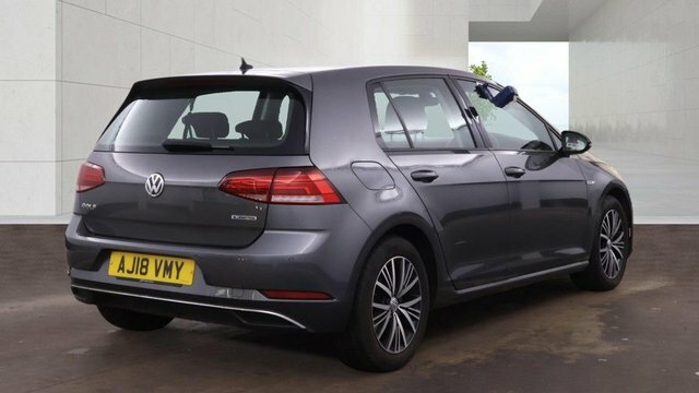 Volkswagen Golf 2018 1.5 Tsi Evo Se Nav Hatchback Manua AJ18VMY Grey #3