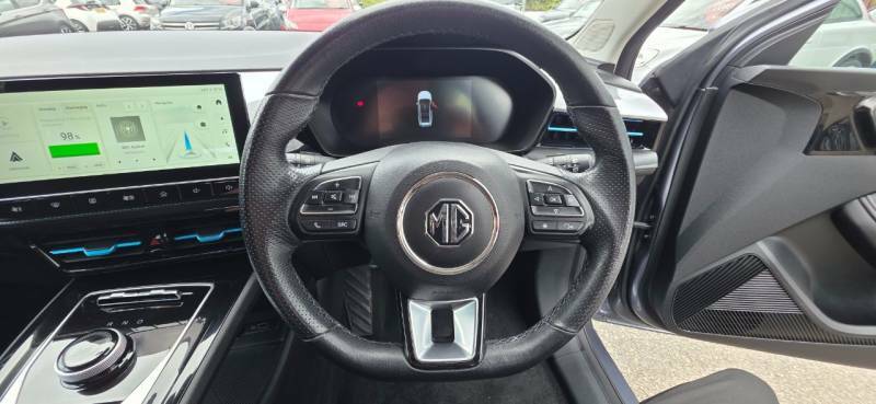 MG MG5 5 Trophy Blue #16