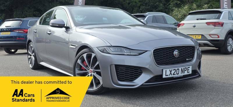 Jaguar XE 2.0 R-dynamic Hse Grey
