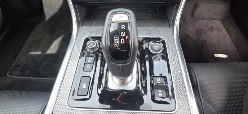 Jaguar XE 2.0 P250i Hse Black #19