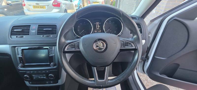 Skoda Yeti Elegance Tdi Cr White #20