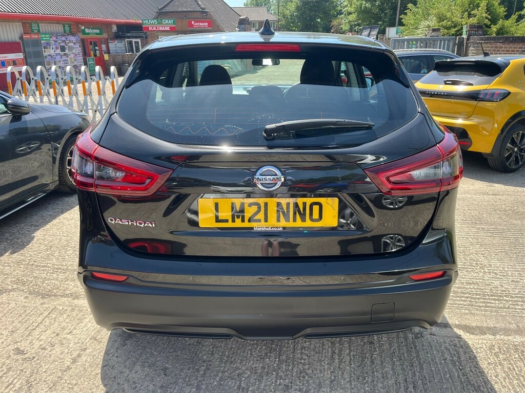 Nissan Qashqai 1.3 Dig-t Acenta Premium Dct Euro 6 Ss LM21NNO Black #6