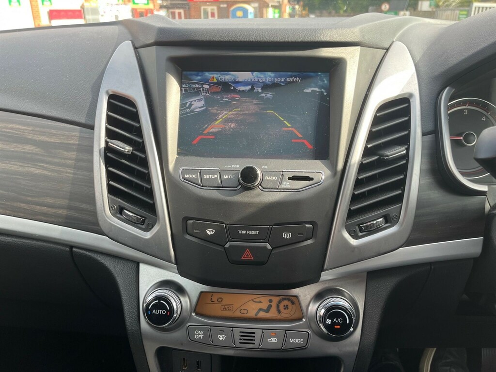 SsangYong Korando 2.2D Ex Euro 6 Red #2