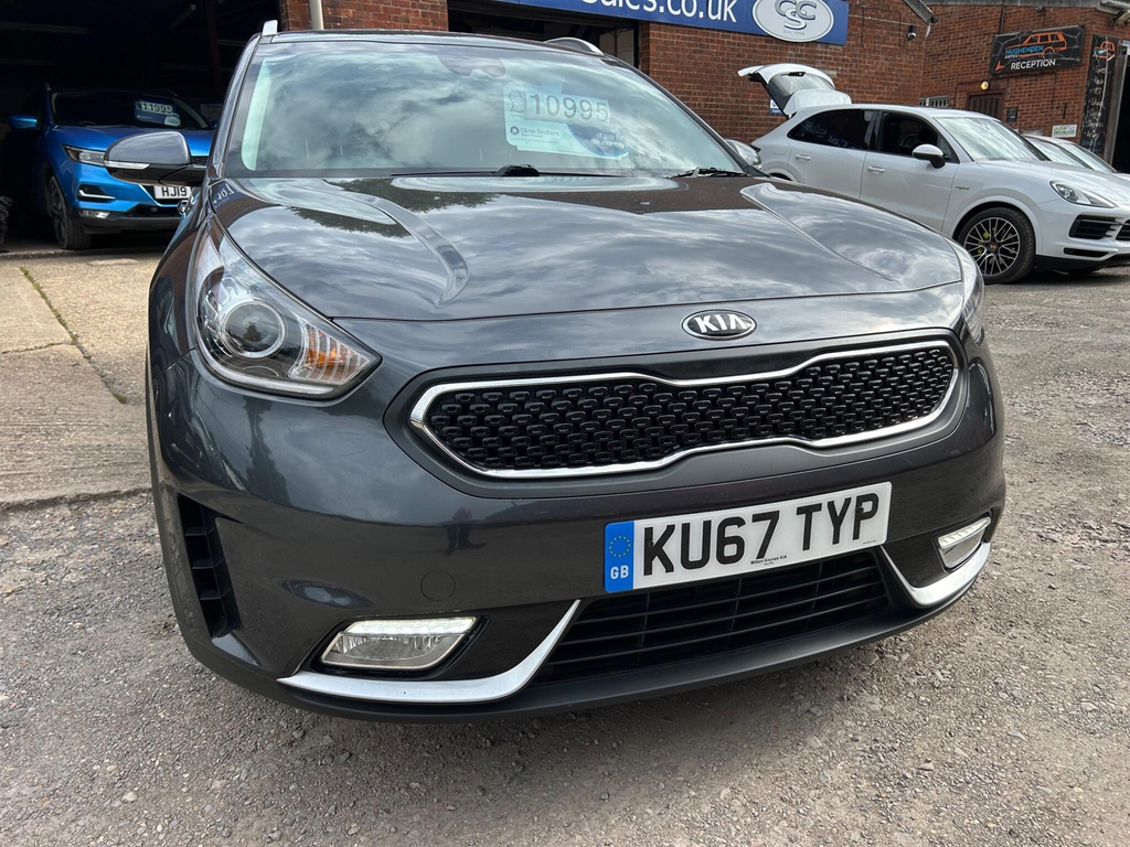 Kia Niro Suv Grey #2