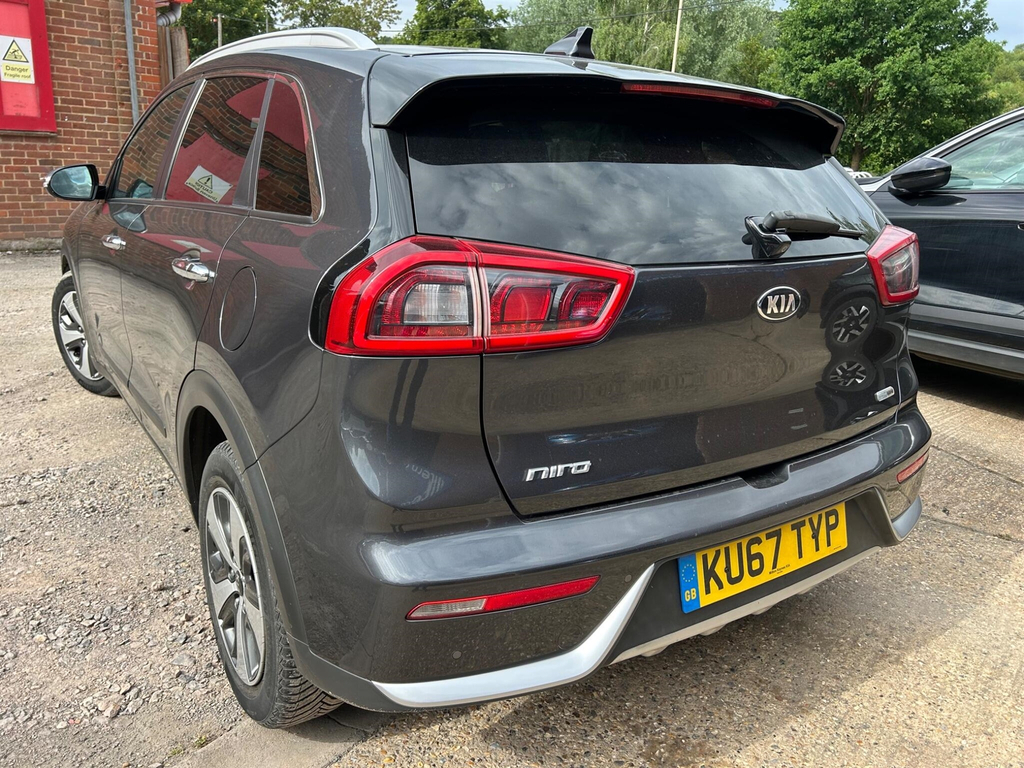 Kia Niro Suv Grey #3