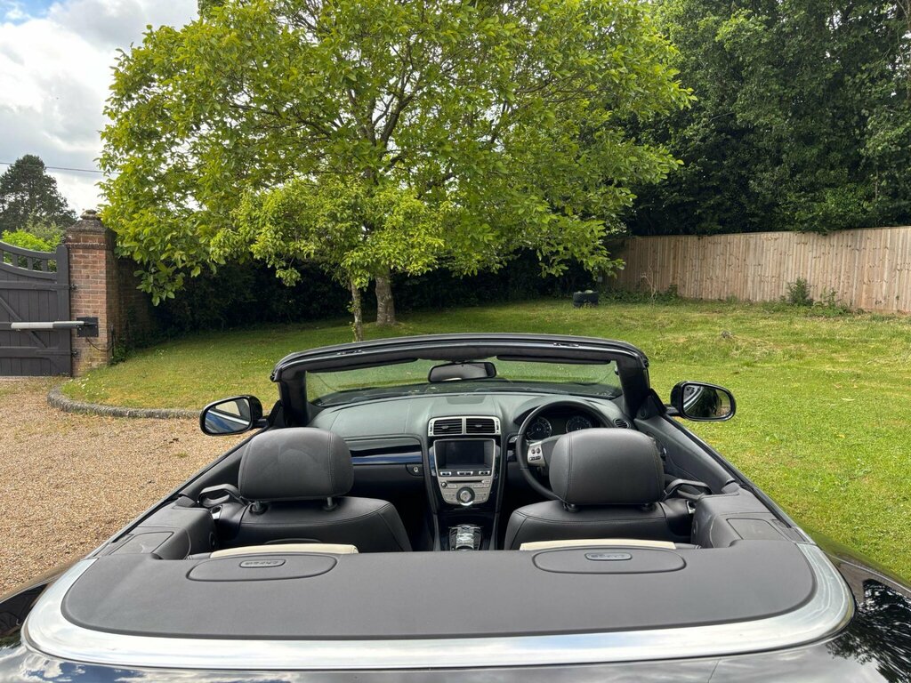 Jaguar XK 5.0 Supercharged V8 R White #31