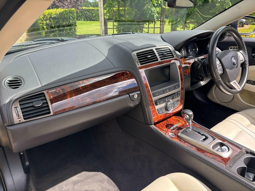 Jaguar XK Auto Silver #15