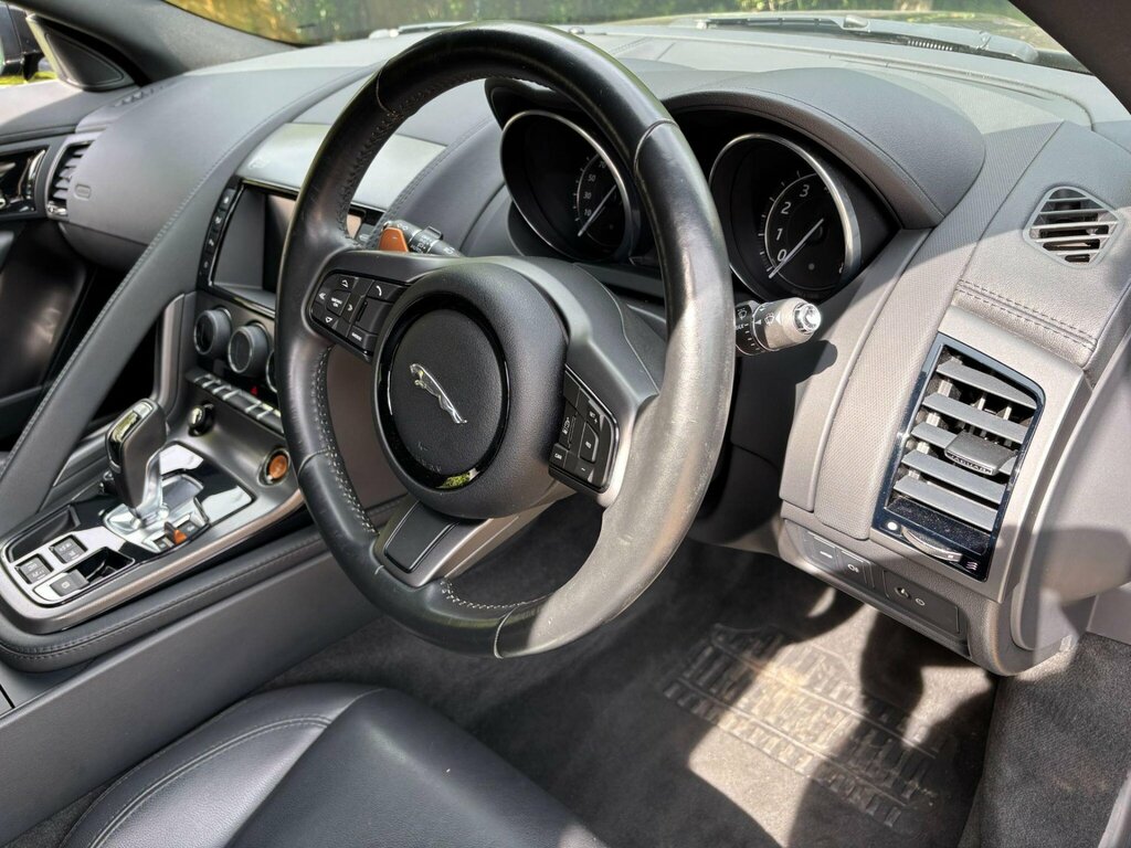 Jaguar F-Type V6 Grey #32
