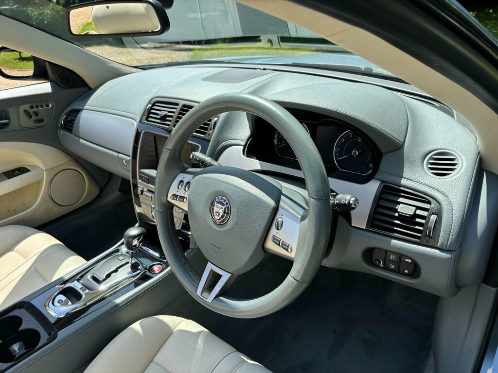 Jaguar XK Xk Portfolio  #11