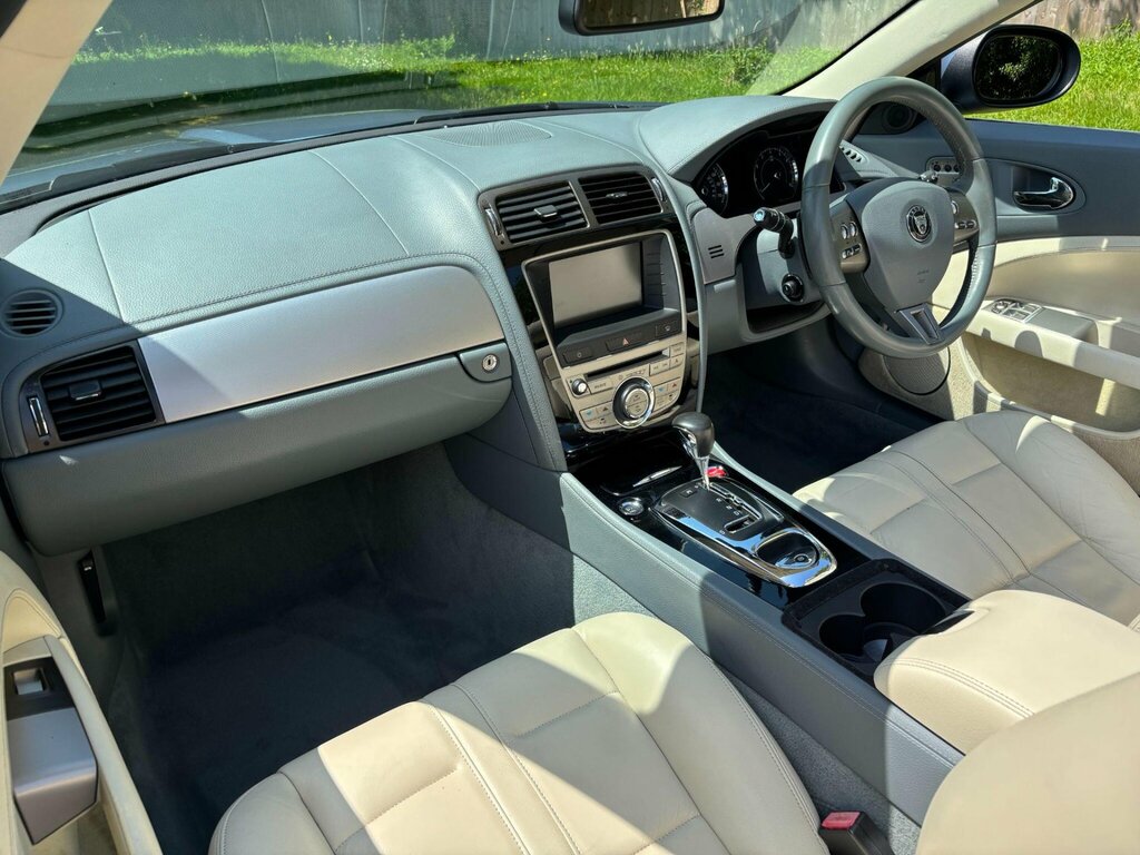 Jaguar XK Xk Portfolio  #13